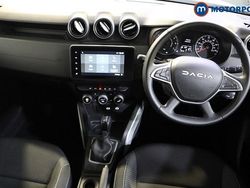 White Used 2023 Dacia Duster Journey SUV | £16,149 (Fair price)