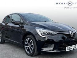 Black Used 2021 Renault Clio V Iconic Hatchback | £11,683 (Fair price)