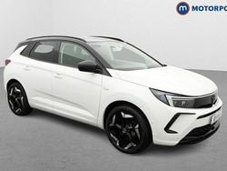 White Used 2023 Vauxhall Grandland X GSe SUV | £18,949 (Fair price)