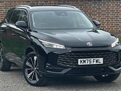 New 2025 MG HS SE SUV | £24,999 (A bit pricey)