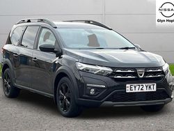 Black Used 2022 Dacia Jogger Extreme MPV | £14,925 (Fair price)