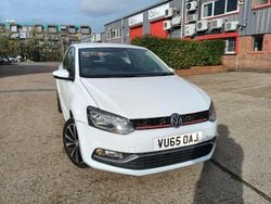 White Used 2015 VW Polo SE Hatchback | £5,995 (Good price)