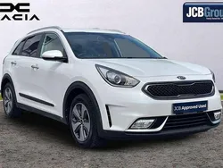 White Used 2018 Kia Niro 2 SUV | £10,495 (A bit pricey)