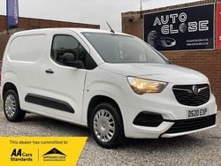 White Used 2020 Vauxhall Combo Sportive MPV | £7,490 (Good price)