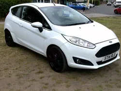 White Used 2014 Ford Fiesta Zetec Hatchback | £1,895 (Fair price)