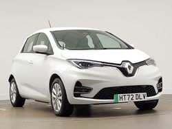 White Used 2022 Renault Rapid SE Hatchback | £12,498 (A bit pricey)