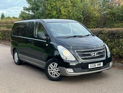 Black Used 2016 Hyundai I800 SE MPV | £9,695 (Fair price)