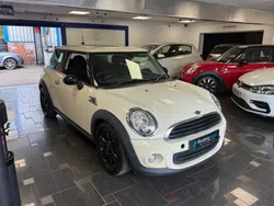 White Used 2013 Mini ONE Hatch Hatchback | £2,150 (Good price)