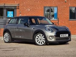 Silver Used 2018 Mini Cooper Hatch Hatchback | £13,490 (Good price)