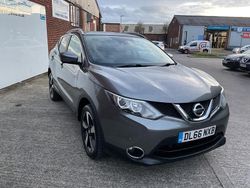 Grey Used 2017 Nissan Qashqai N-Connecta SUV | £7,350 (Good price)