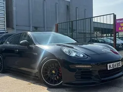 Black Used 2014 Porsche Panamera Sedan | £15,800 (Fair price)