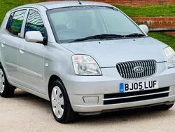 Silver Used 2005 Kia Picanto 2 Hatchback | £2,000 (Fair price)