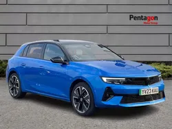 Blue Used 2023 Vauxhall Astra Ultimate Hatchback | £19,995 (Super price)