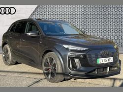 Grey Used 2025 Audi Q6 e-tron Advanced SUV | £59,245 (Fair price)