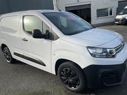 White Used 2022 Citroën Berlingo MPV | £11,950 (Good price)
