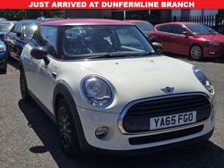 White Used 2015 Mini Cooper Hatch Hatchback | £9,995 (Fair price)