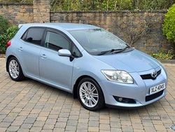 Used 2009 Toyota Auris SR | £2,945 (A bit pricey)