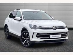 White Used 2025 VW Tiguan Elegance SUV | £33,095 (Fair price)