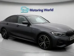 BMW 330e