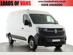 White New 2025 Renault Master Van | £23,500 (Good price)