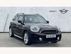 Black Used 2019 Mini Cooper S Countryman Exclusive SUV | £18,995 (Fair price)