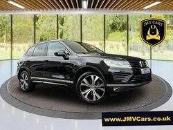 Black Used 2016 VW Touareg R-line SUV | £16,475 (Good price)