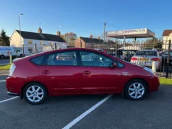Red Used 2007 Toyota Prius T4 Hatchback | £6,295 (Expensive)