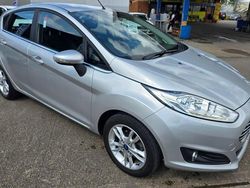 Silver Used 2017 Ford Fiesta Zetec Hatchback | £5,595 (Fair price)