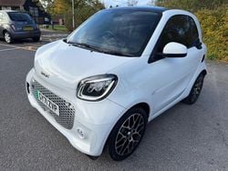 White Used 2021 Smart ForTwo Electric Drive Exclusive Coupe | £7,790 (Good price)