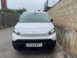 White Used 2024 Toyota Proace Live Van | £11,650 (Good price)