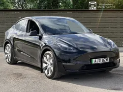 Black Used 2022 Tesla Model Y Long Range SUV | £22,900 (Fair price)