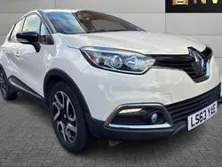 Cream/black Used 2013 Renault Captur Dynamique SUV | £3,495