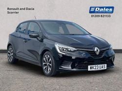 Metallic diamond black Used 2023 Renault Clio V Evolution Hatchback | £14,250 (Fair price)