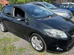 Used 2010 Toyota Auris SR | £2,000 (Super price)