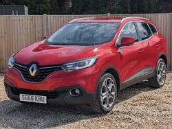 Red Used 2016 Renault Kadjar Dynamique SUV | £7,300 (Fair price)