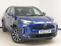Blue Used 2022 Toyota Yaris Hybrid Design Estate | £18,498 (Good price)