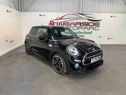 Black Used 2020 Mini Cooper S Hatch Hatchback | £15,799 (Good price)