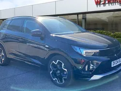 Black Used 2024 Vauxhall Grandland X Ultimate SUV | £21,295 (Fair price)