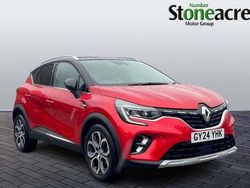 Red/black Used 2024 Renault Captur Techno SUV | £16,495 (Fair price)
