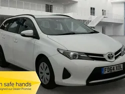 Used 2014 Toyota Auris Touring Sports Active Estate | £4,495 (Good price)