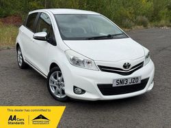 White Used 2013 Toyota Yaris Trend Hatchback | £5,495 (Good price)