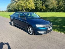 Blue Used 2013 Skoda Rapid SE Hatchback | £1,695 (Good price)