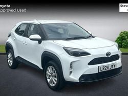 Used 2025 Toyota Yaris Hybrid Estate | £21,757 (Good price)