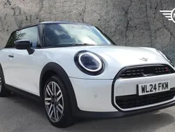 White Used 2024 Mini Cooper S Hatch Hatchback | £23,900 (Fair price)