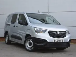 Gris aluminium Used 2021 Vauxhall Combo Edition MPV | £10,850 (Fair price)