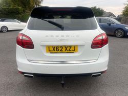 White Used 2012 Porsche Cayenne SUV | £7,995 (Fair price)