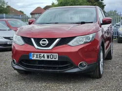 Red Used 2014 Nissan Qashqai Acenta SUV | £2,995