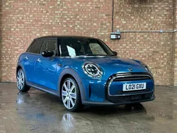 Blue Used 2021 Mini Cooper Exclusive Hatchback | £18,995 (Fair price)