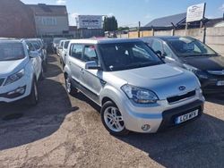 Silver Used 2011 Kia Soul SUV | £2,375 (Good price)