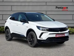 White Used 2022 Vauxhall Grandland X SRi SUV | £13,995 (Fair price)